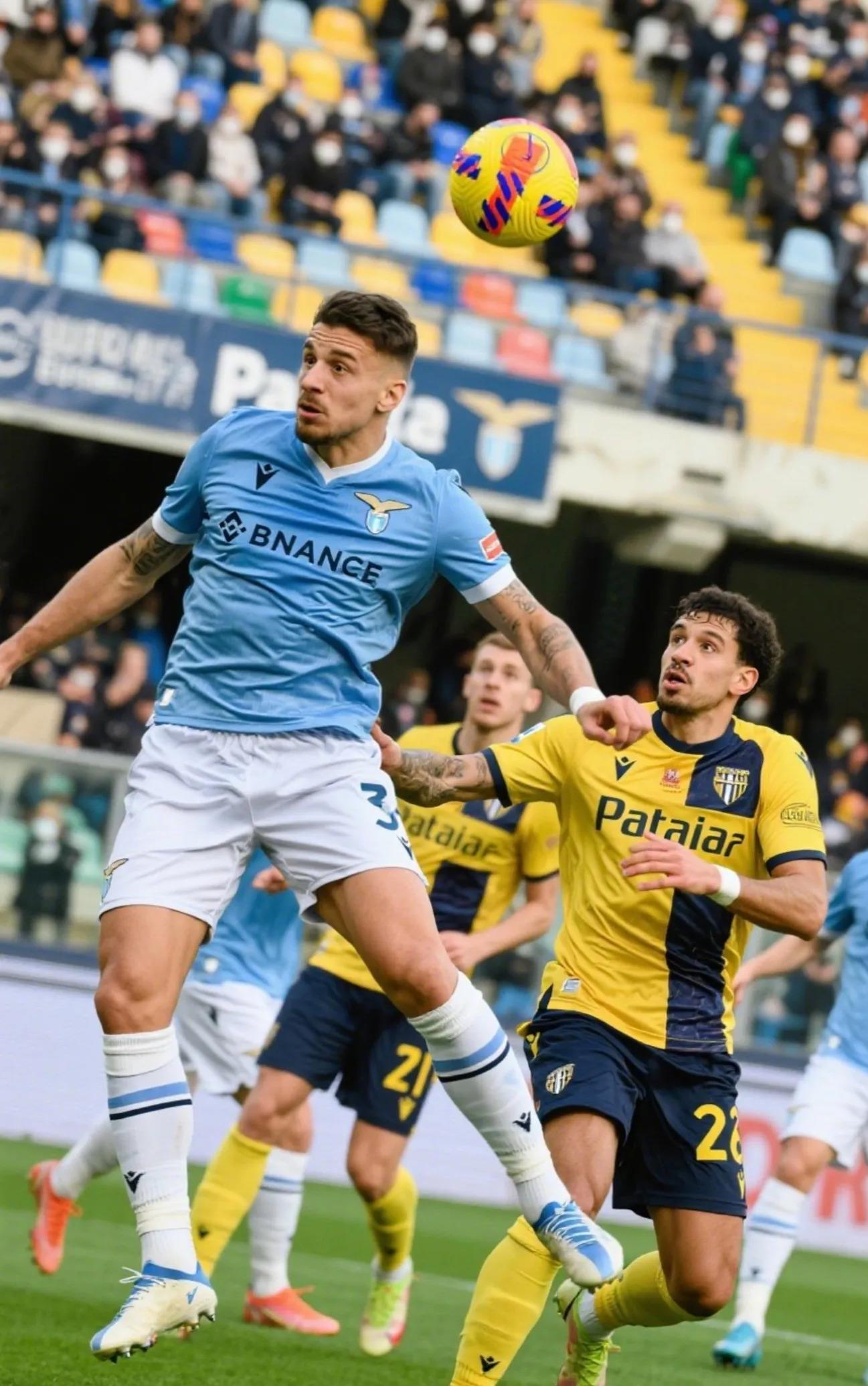 九游体育主页 抗原试剂盒扩产为何供应仍吃紧 