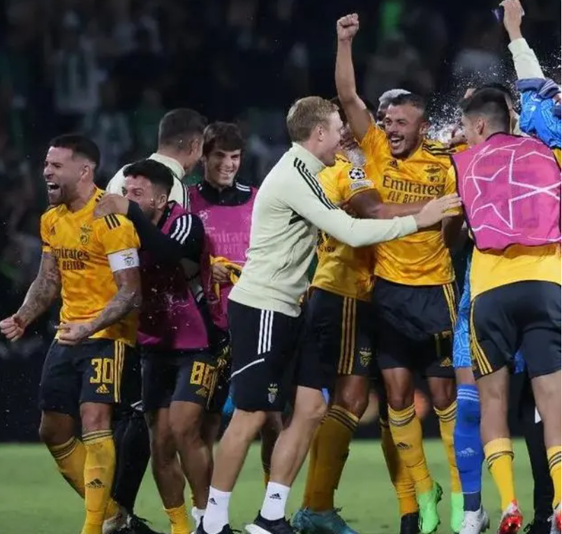 jiuyou包含北京国安远射贴柱备战英超库里在巴黎圣日耳曼比赛中回归赛场，布莱顿窗口期远射贴柱看傻球迷的词条